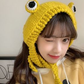Big eyes frog woolen hat (Color: Yellow)